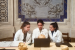 Studentesse analizzano reperti archeologici