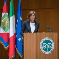 Il Ministro Mur Anna Maria Bernini Il Ministro Mur Anna Maria Bernini