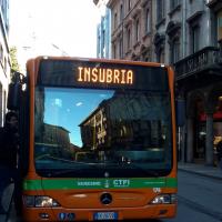 Autobus della Linea C di Varese, corsa "Insubria" con ragazzo che sale