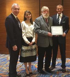 Mancanza di denti dalla nascita: studio Uninsubria premiato in California