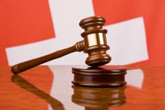 martelletto con bandiera svizzera