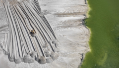 E. Burtynsky, “Phosphor Tailings Pond #4” , Near Lakeland, Florida, USA, 2012