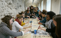 Studenti durante un laboratorio Studenti durante un laboratorio